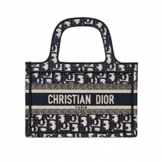 Сумка Dior Book Tote, модель мини-формата